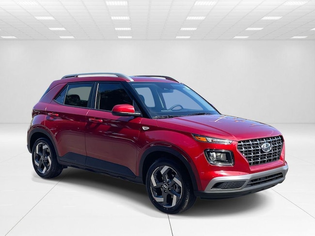 New 2026 Hyundai Venue SEL SUV near Belmont