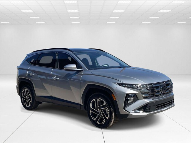 New 2026 Hyundai Tucson Limited AWD SUV near Belmont