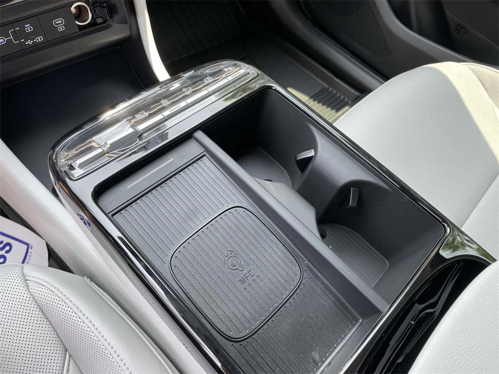 2025 Hyundai Tucson Limited photo 3