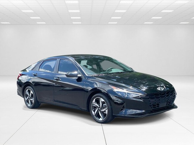 2023 Hyundai Elantra SEL Sedan