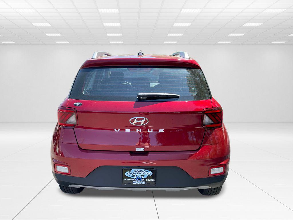 2025 Hyundai Venue SEL - Photo 6
