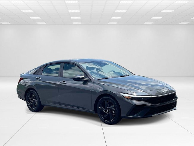New 2026 Hyundai Elantra SEL Sport Sedan near Belmont