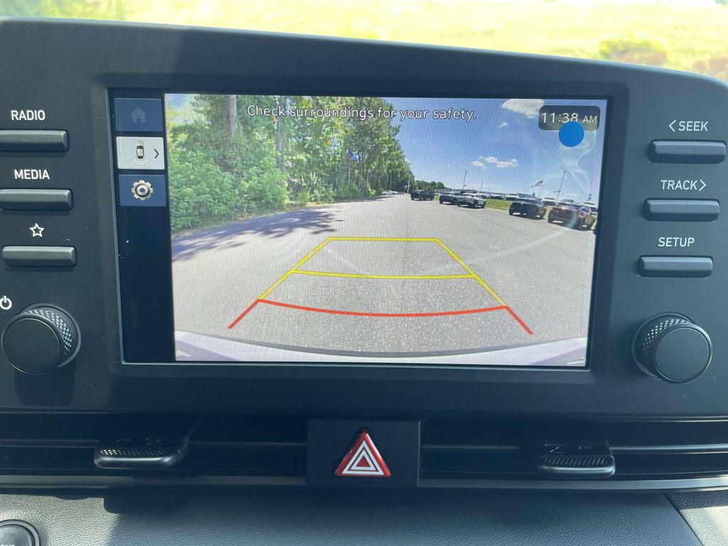 2025 Hyundai Elantra SEL - Photo 24