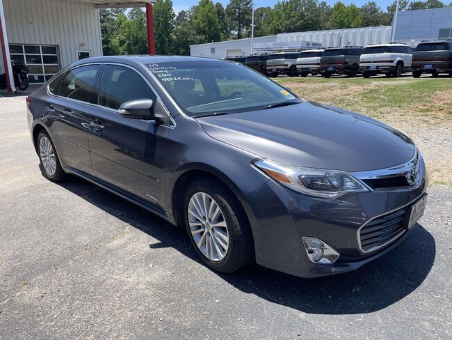 2013 Toyota Avalon Hybrid XLE Touring Sedan