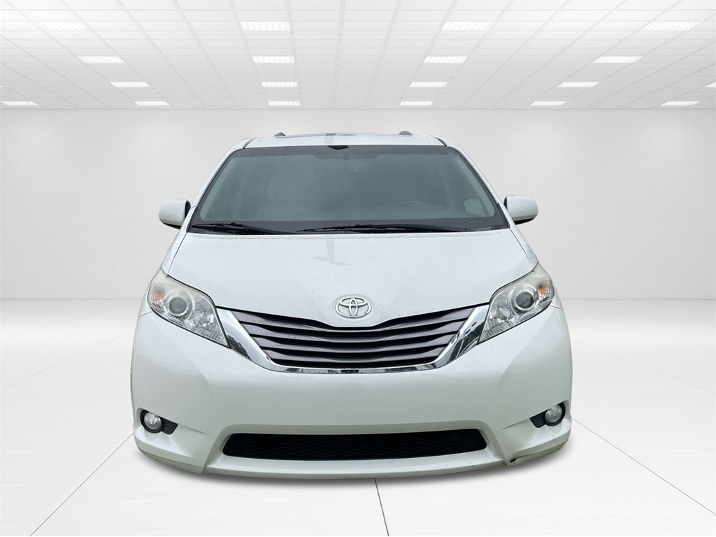 Used 2016 Toyota Sienna XLE with VIN 5TDYK3DC6GS744437 for sale in Gastonia, NC