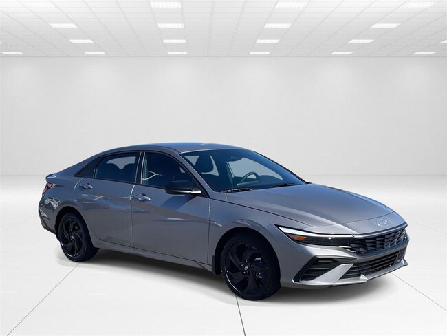 New 2026 Hyundai Elantra SEL Sport Sedan near Belmont