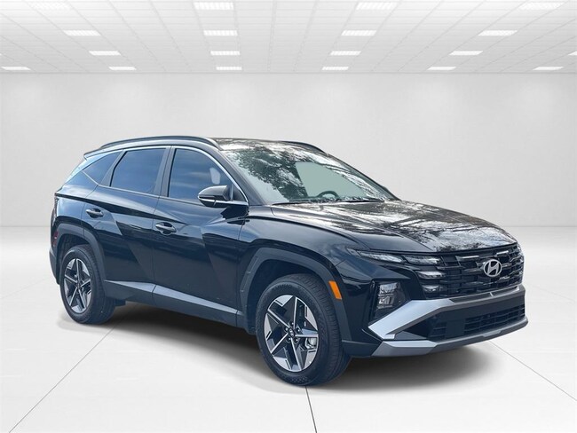 New 2025 Hyundai Tucson SEL Convenience AWD SUV near Belmont