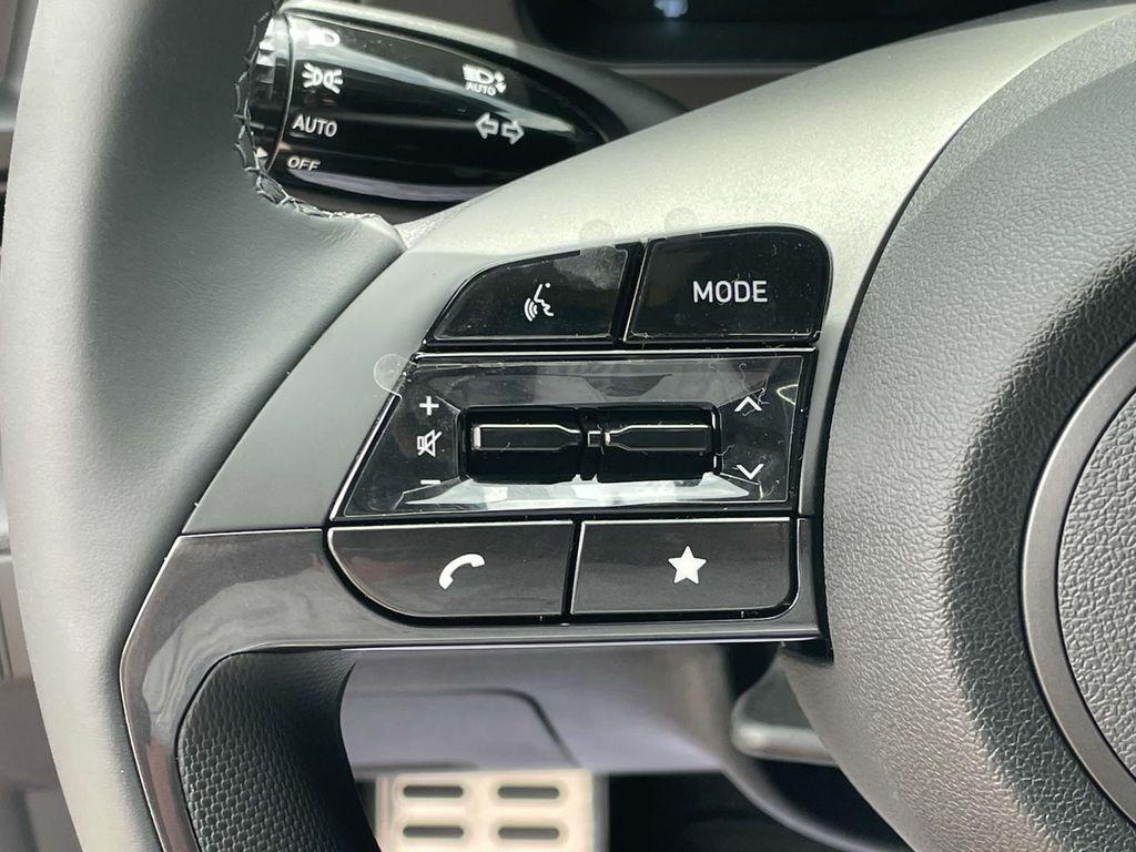 2025 Hyundai Elantra SEL - Photo 21