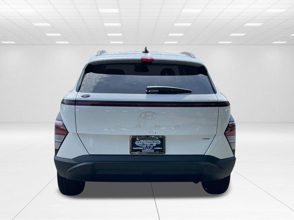 2025 Hyundai Kona SEL - Photo 6