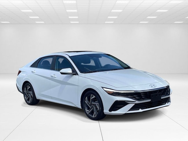 2025 Hyundai Elantra SEL Convenience Sedan