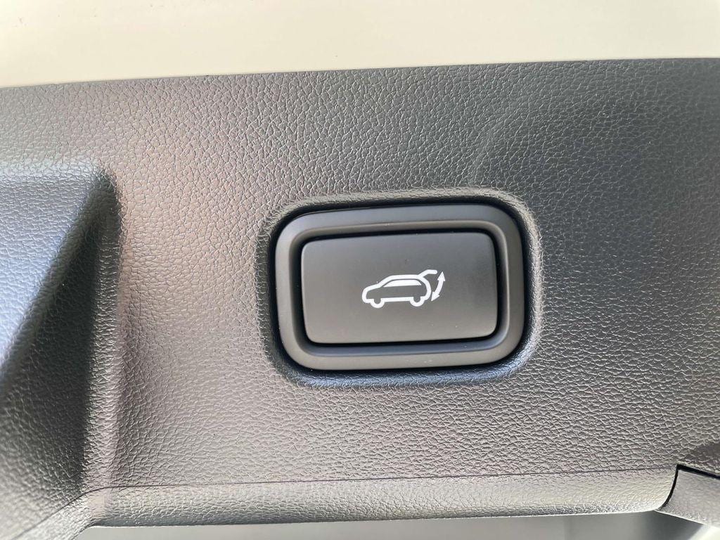 2025 Hyundai Tucson SEL - Photo 12