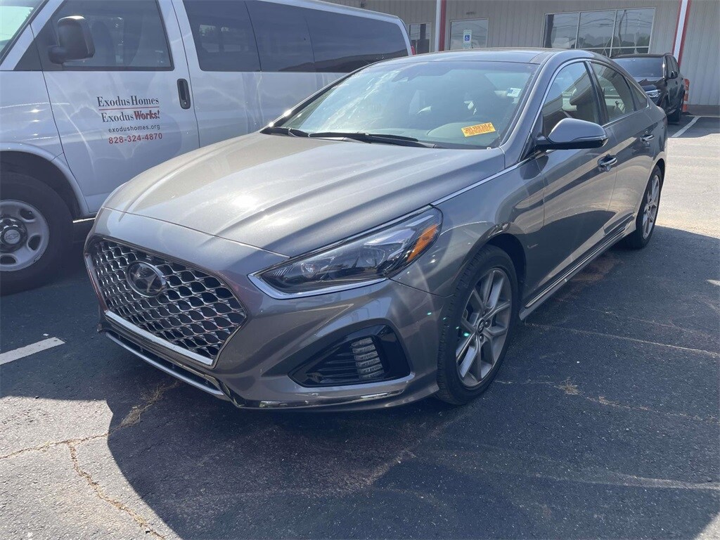 2019 Hyundai Sonata Limited photo 3