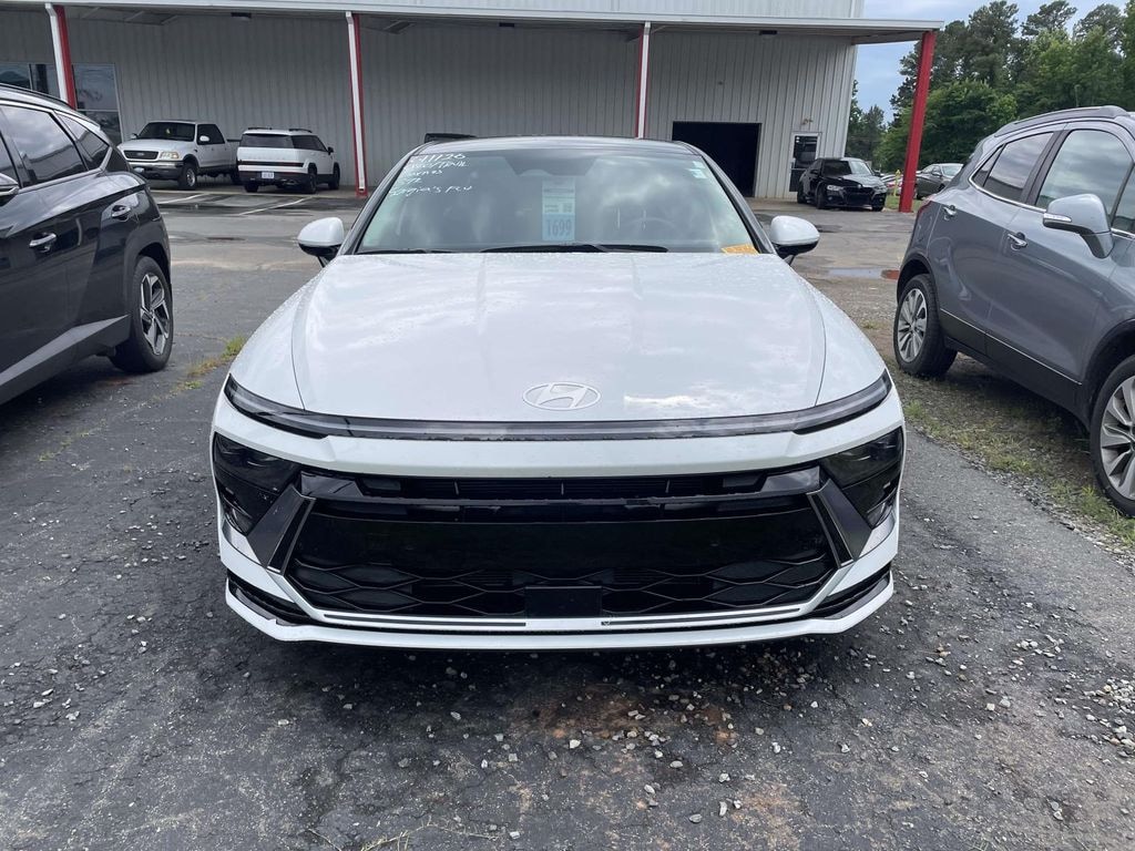 Used 2024 Hyundai Sonata SEL Sedan