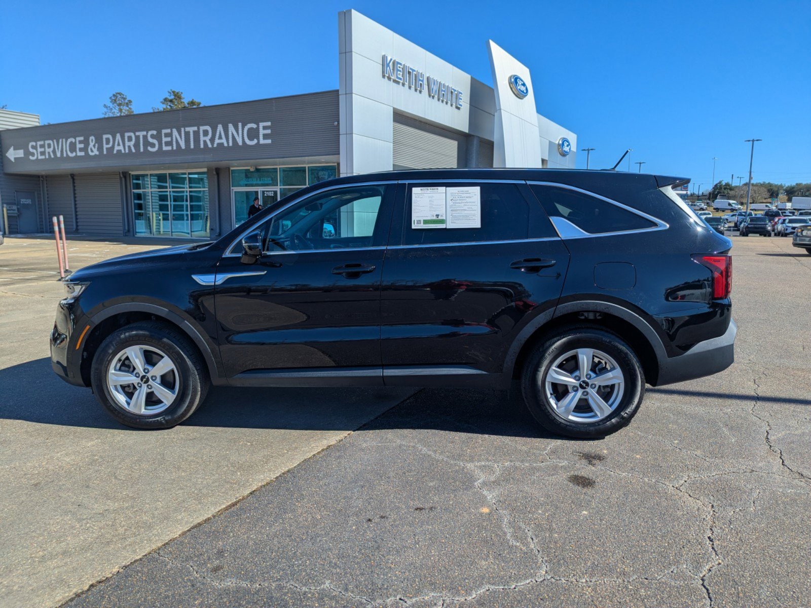 Used 2023 Kia Sorento LX with VIN 5XYRGDLC3PG203100 for sale in Brookhaven, MS