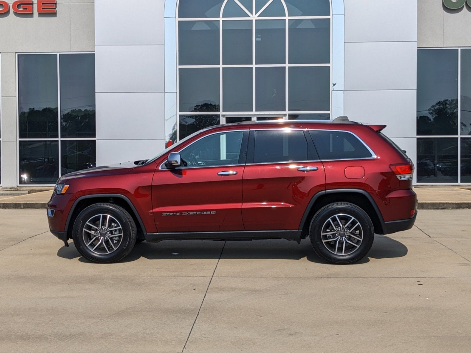 Used 2022 Jeep Grand Cherokee WK Limited with VIN 1C4RJEBG7NC125482 for sale in Brookhaven, MS
