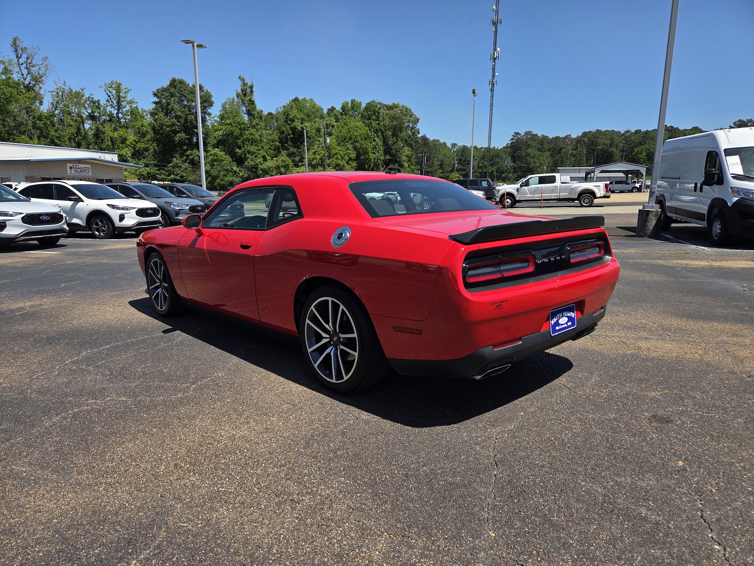 2023 Dodge Challenger R/T photo 3