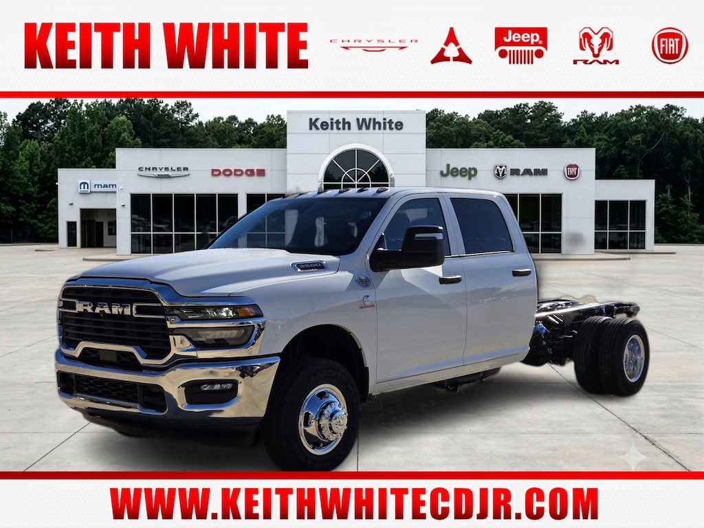 New 2026 Ram 3500 TRADESMAN CREW CAB CHASSIS 4X4 60' CA Pickup