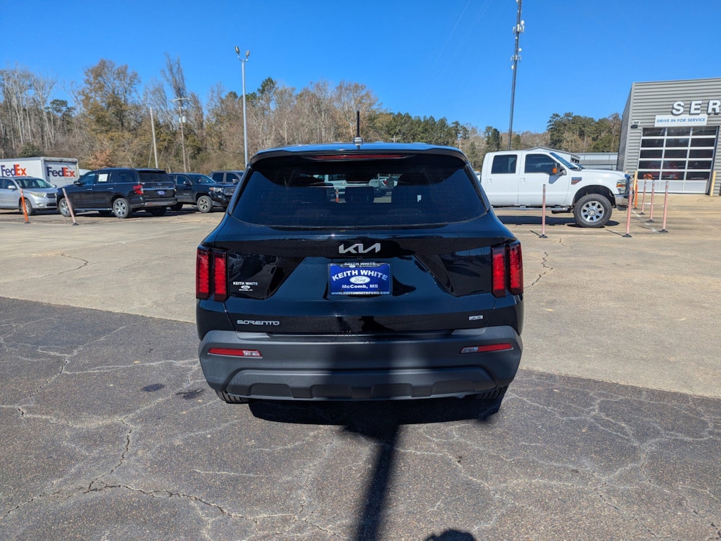 Used 2023 Kia Sorento LX LX AWD