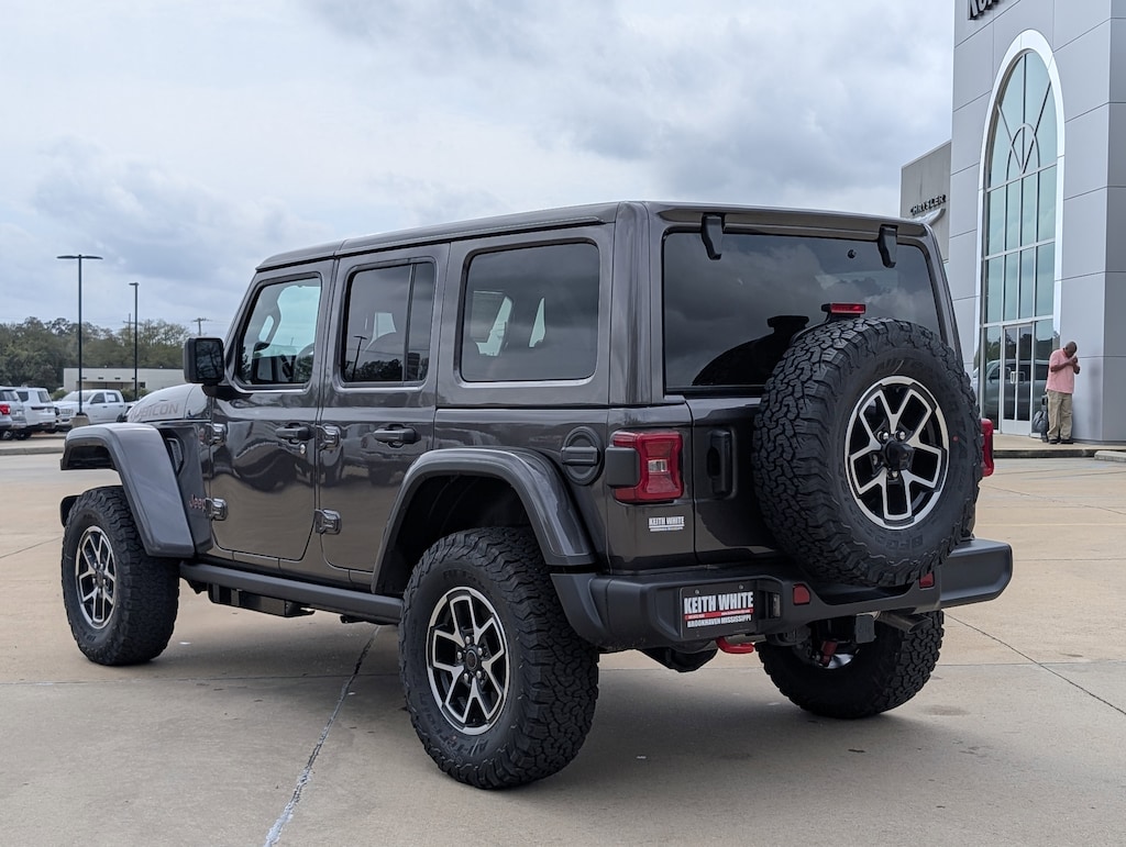 New 2026 Jeep Wrangler 4-DOOR RUBICON Sport Utility