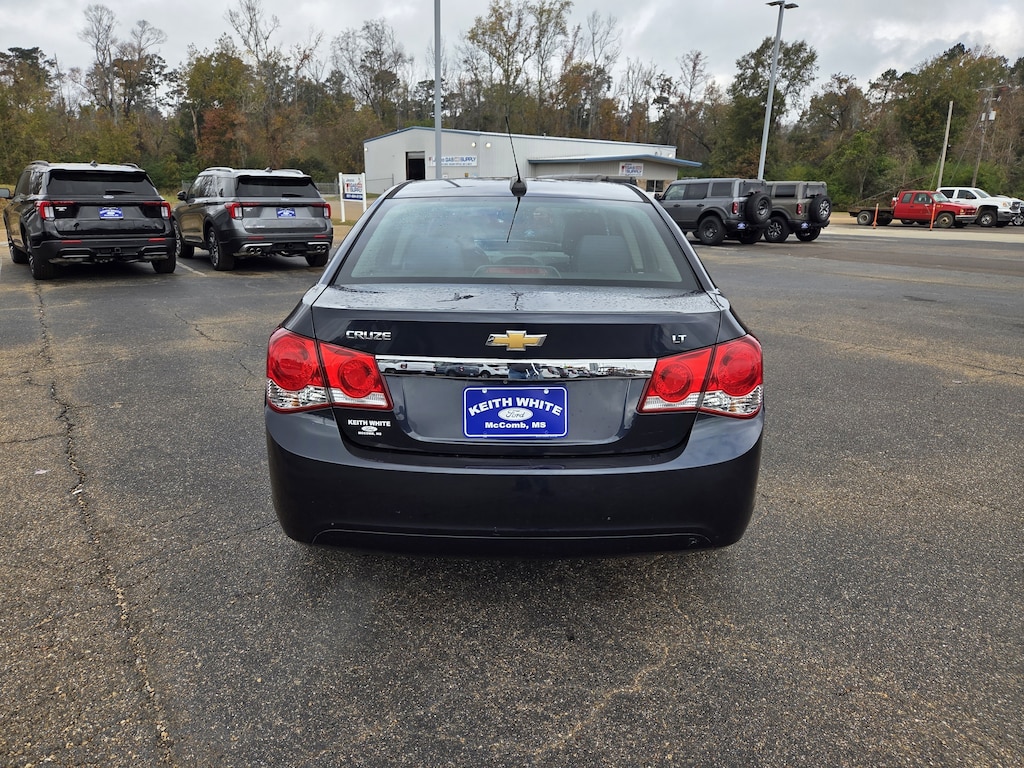 Used 2016 Chevrolet Cruze Limited LT Sedan