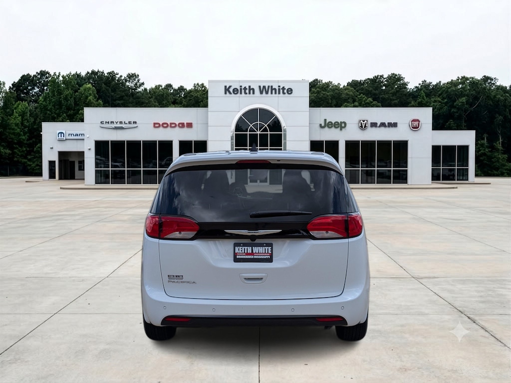 New 2027 Chrysler Pacifica LX Passenger Van
