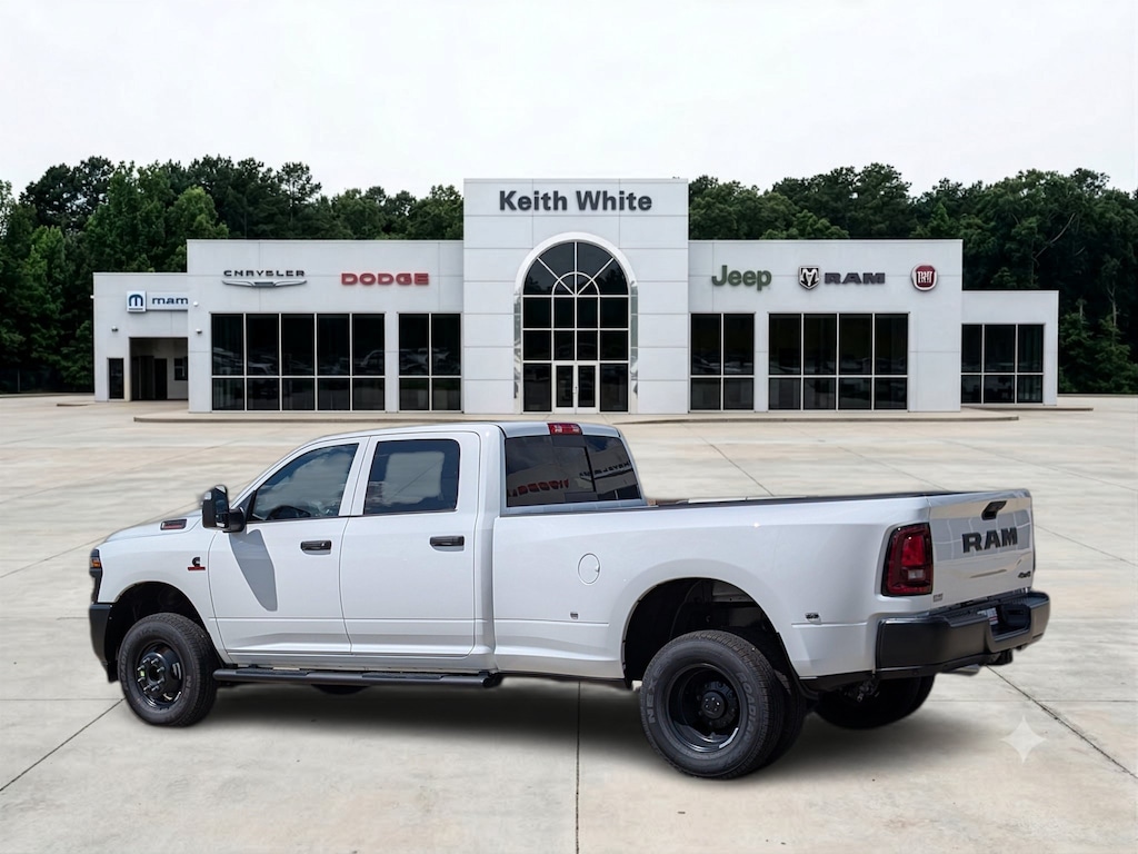 New 2026 Ram 3500 TRADESMAN CREW CAB 4X4 8' BOX Pickup