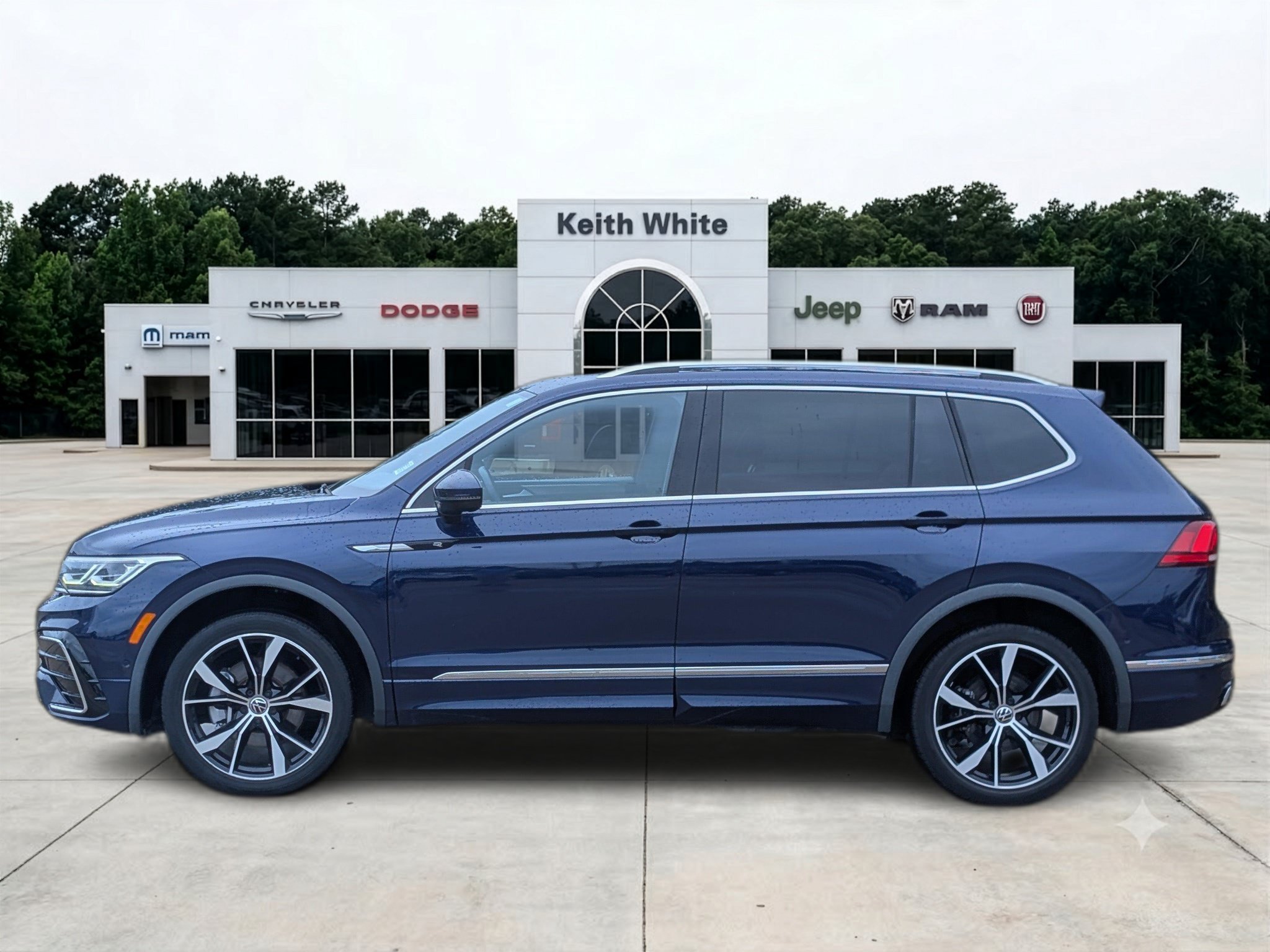 Used 2022 Volkswagen Tiguan SEL R-LINE with VIN 3VV4B7AX3NM120297 for sale in Brookhaven, MS