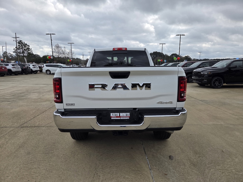 New 2026 Ram 2500 TRADESMAN CREW CAB 4X4 6'4 BOX Pickup