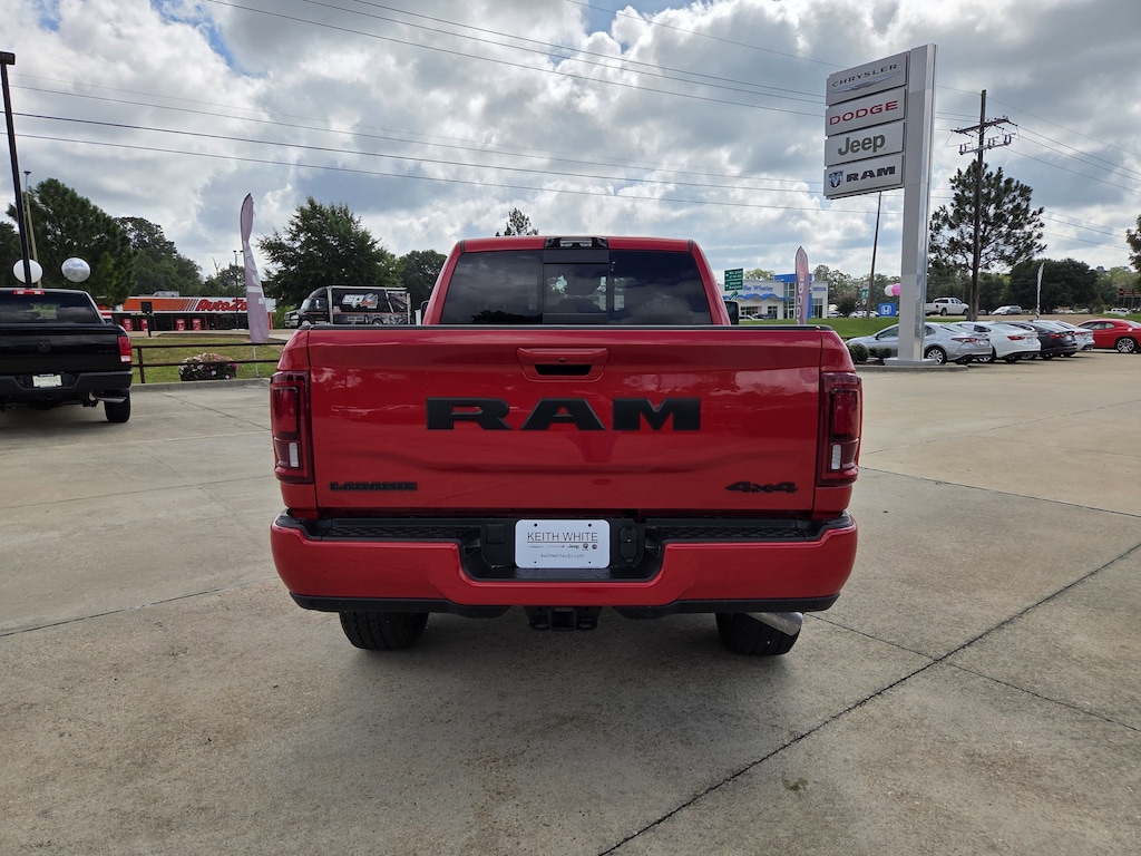 New 2026 Ram 2500 LARAMIE CREW CAB 4X4 6'4 BOX Pickup