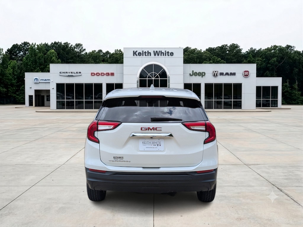 Used 2022 GMC Terrain SLE FWD SLE