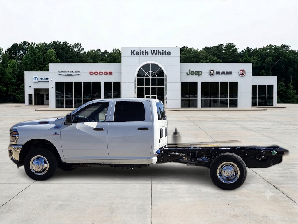 New 2026 Ram 3500 TRADESMAN CREW CAB CHASSIS 4X4 60' CA Pickup