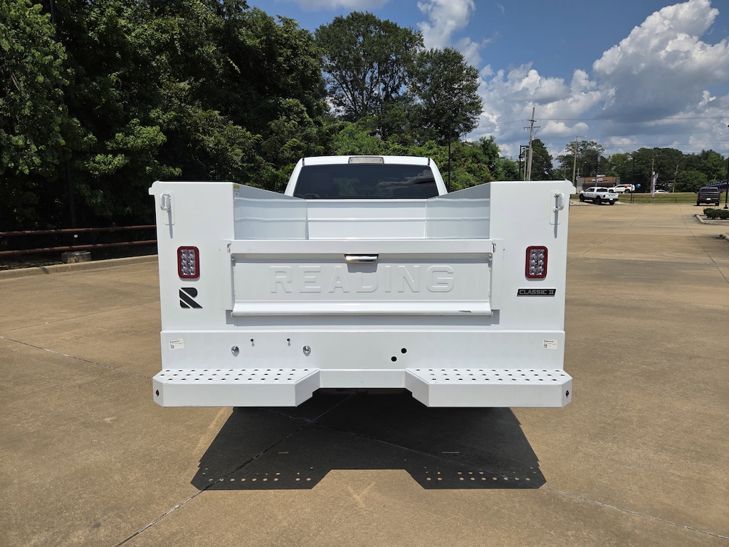 New 2025 Ram 3500 Chassis Cab 3500 TRADESMAN CREW CAB CHASSIS 4X4 60' CA Pickup