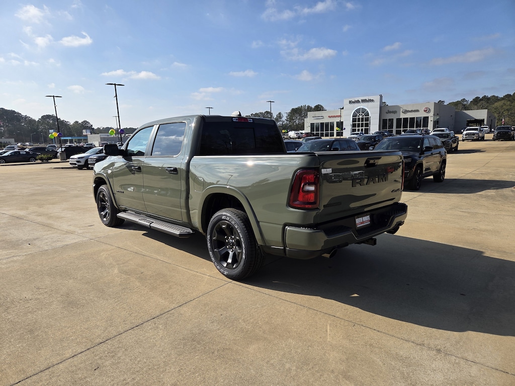 New 2026 Ram 1500 BIG HORN CREW CAB 4X4 5'7 BOX Pickup