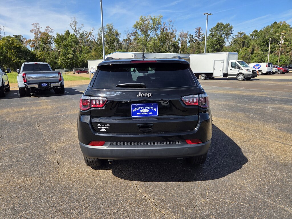 Used 2025 Jeep Compass Latitude Latitude 4x4