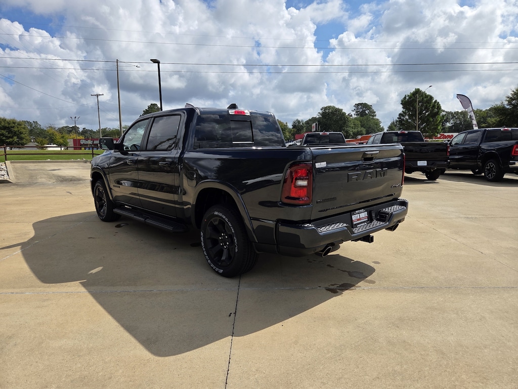 New 2026 Ram 1500 BIG HORN CREW CAB 4X4 5'7 BOX Pickup