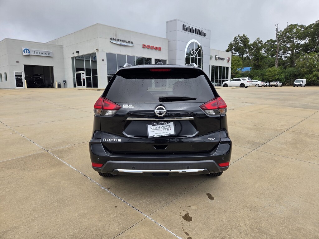 Used 2020 Nissan Rogue SV SV FWD