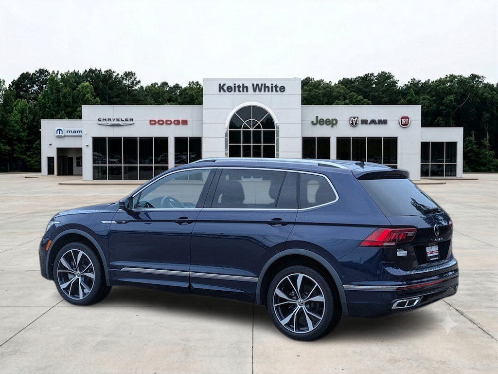 Used 2022 Volkswagen Tiguan SEL R-Line 2.0T SEL R-Line 4MOTION