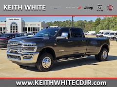 2026 Ram 3500 LARAMIE CREW CAB 4X4 8' BOX Pickup