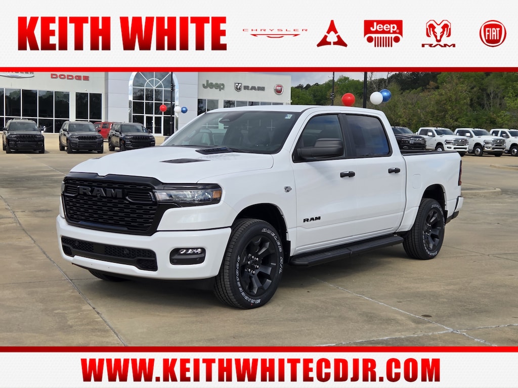New 2026 Ram 1500 EXPRESS CREW CAB 4X4 5'7 BOX Pickup