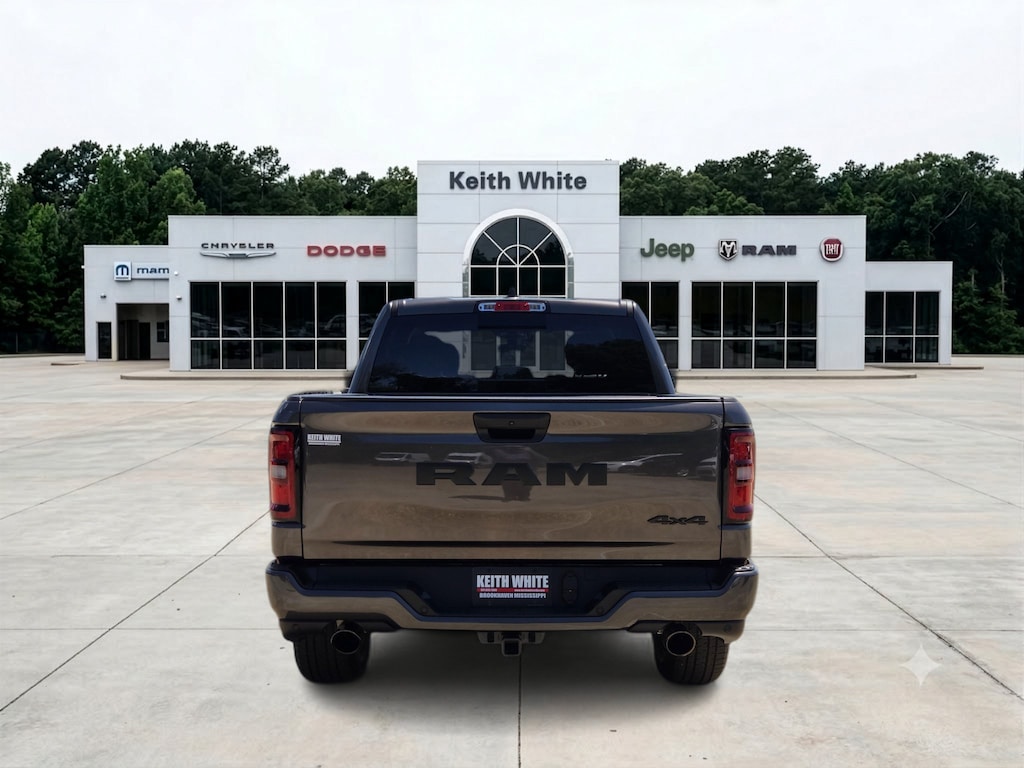 New 2026 Ram 1500 EXPRESS CREW CAB 4X4 5'7 BOX Pickup