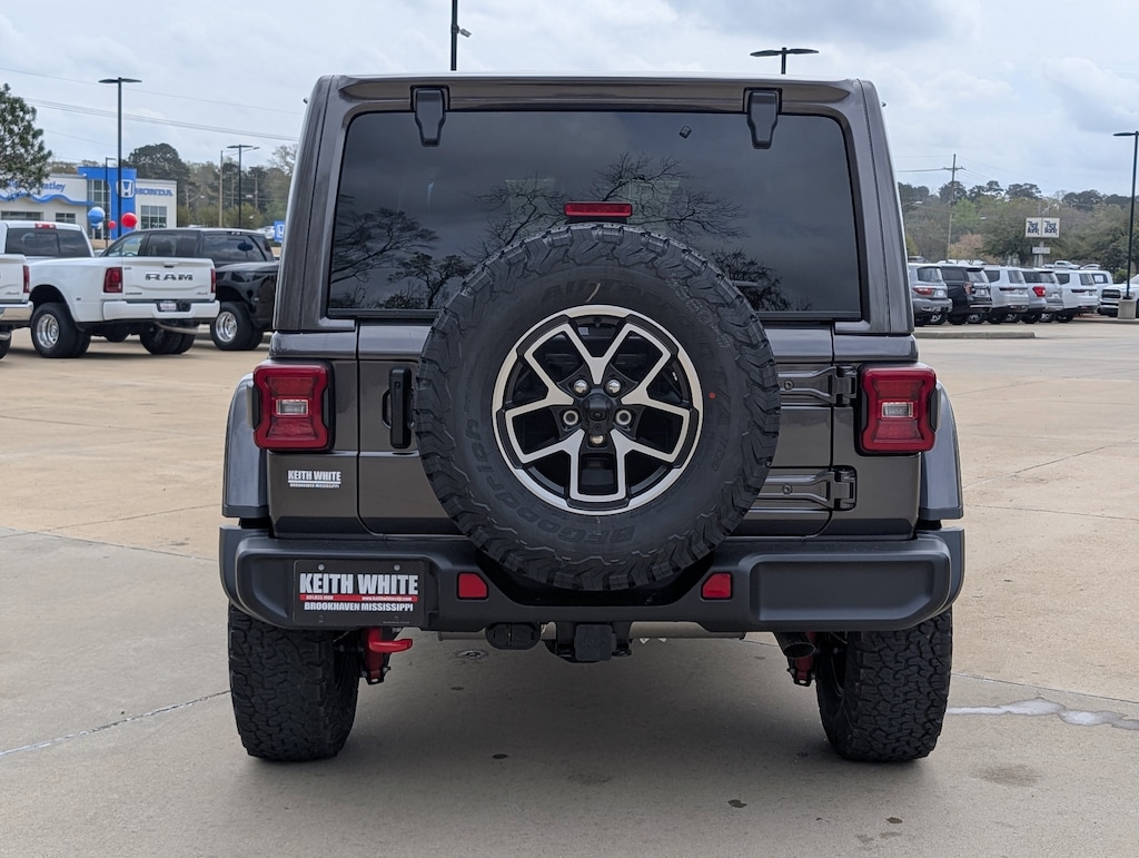 New 2026 Jeep Wrangler 4-DOOR RUBICON Sport Utility