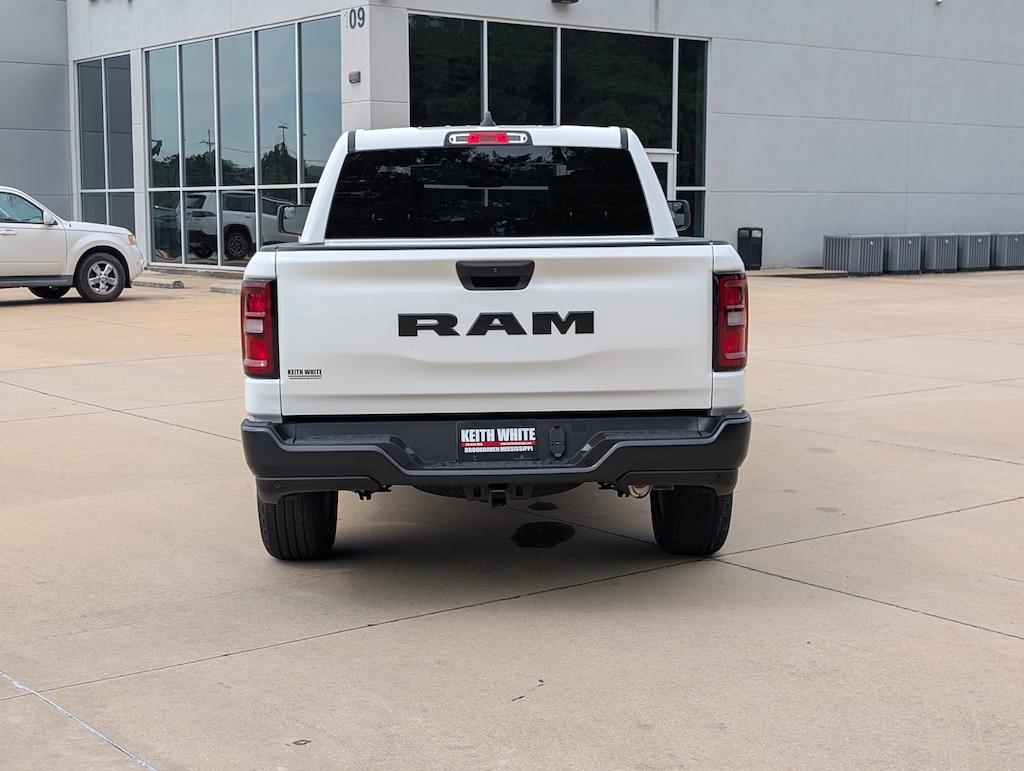 New 2026 Ram 1500 TRADESMAN CREW CAB 4X2 5'7 BOX Pickup