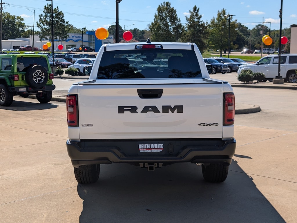 New 2027 Ram 1500 TRADESMAN CREW CAB 4X4 5'7 BOX Pickup