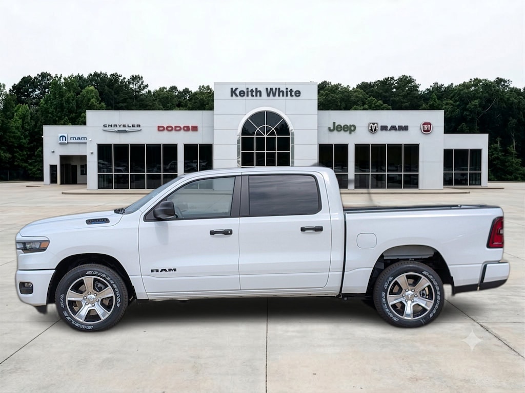 New 2026 Ram 1500 EXPRESS CREW CAB 4X2 5'7 BOX Pickup