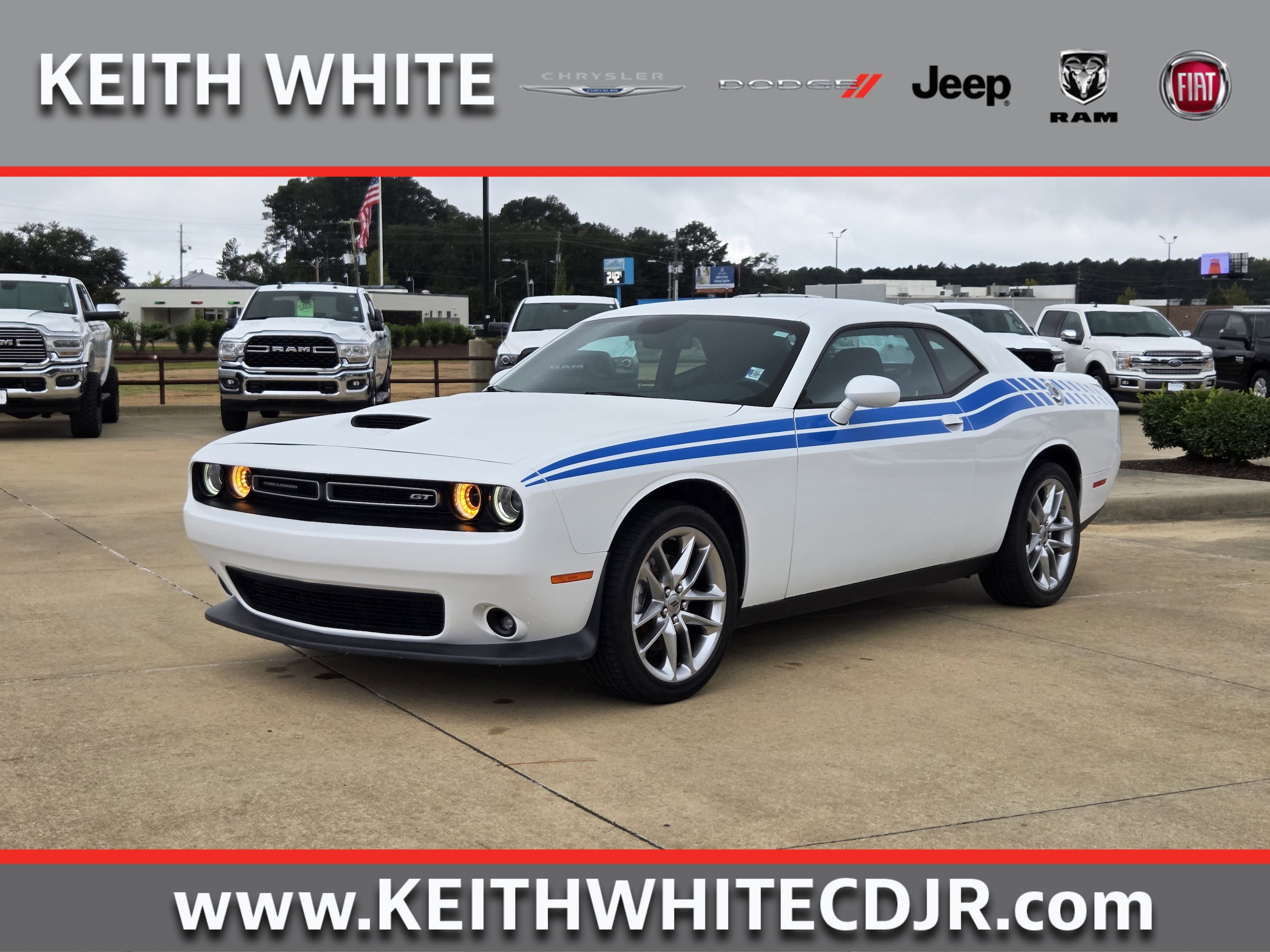 2022 Dodge Challenger GT's photo