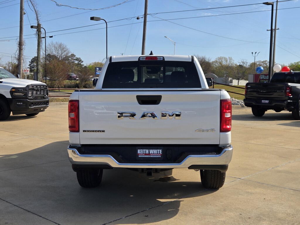 New 2026 Ram 1500 BIG HORN CREW CAB 4X4 5'7 BOX Pickup