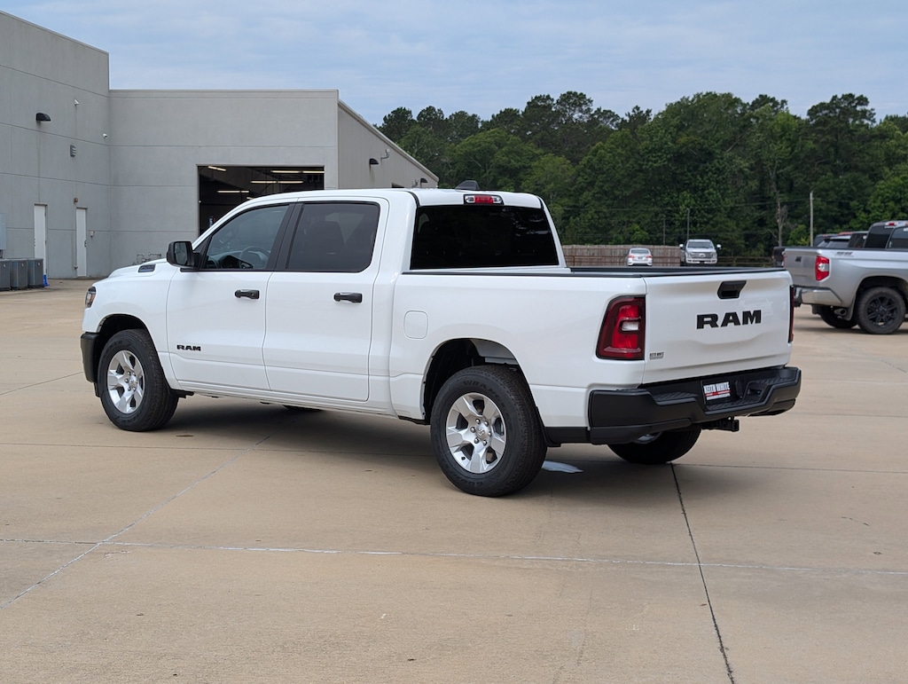 New 2026 Ram 1500 TRADESMAN CREW CAB 4X2 5'7 BOX Pickup