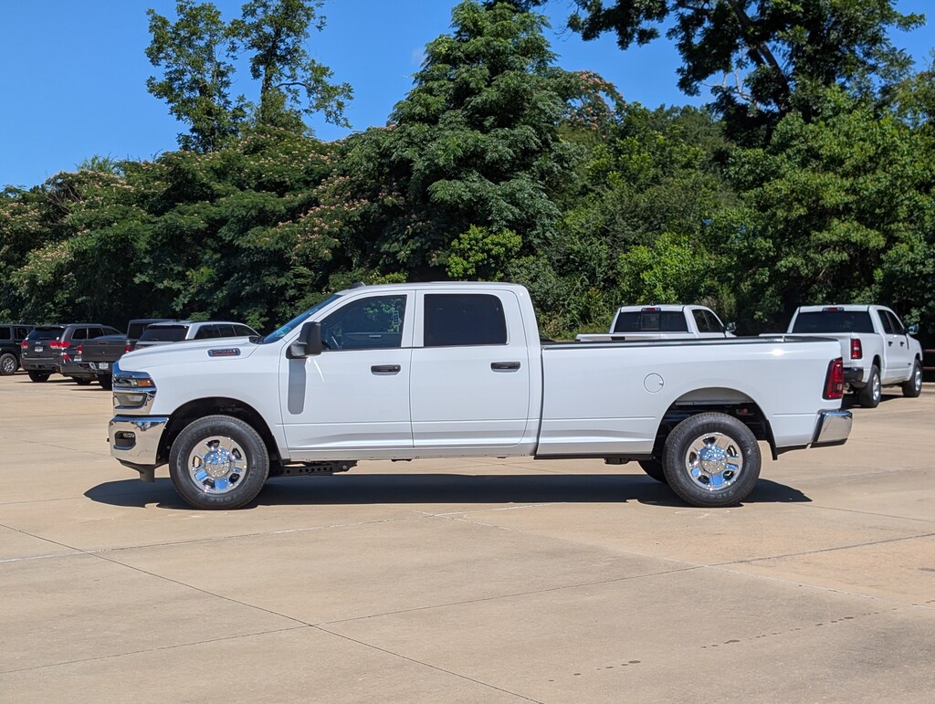 New 2026 Ram 2500 TRADESMAN CREW CAB 4X2 8' BOX Pickup
