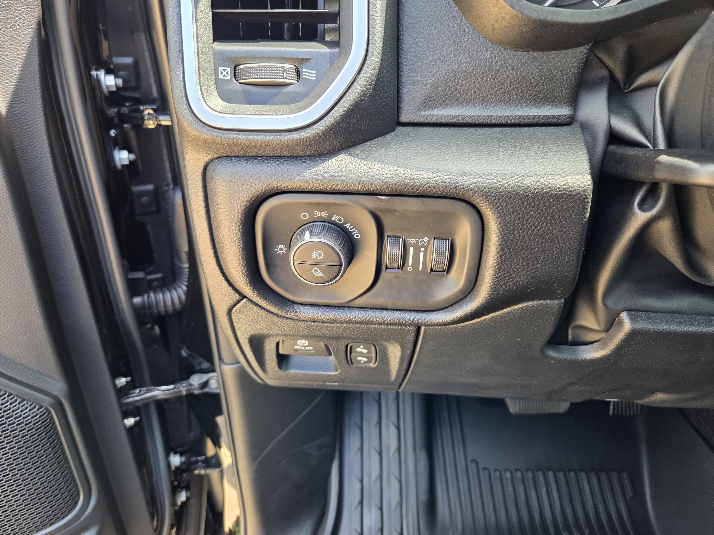 2025 RAM 1500 Big Horn/Lone Star - Photo 19