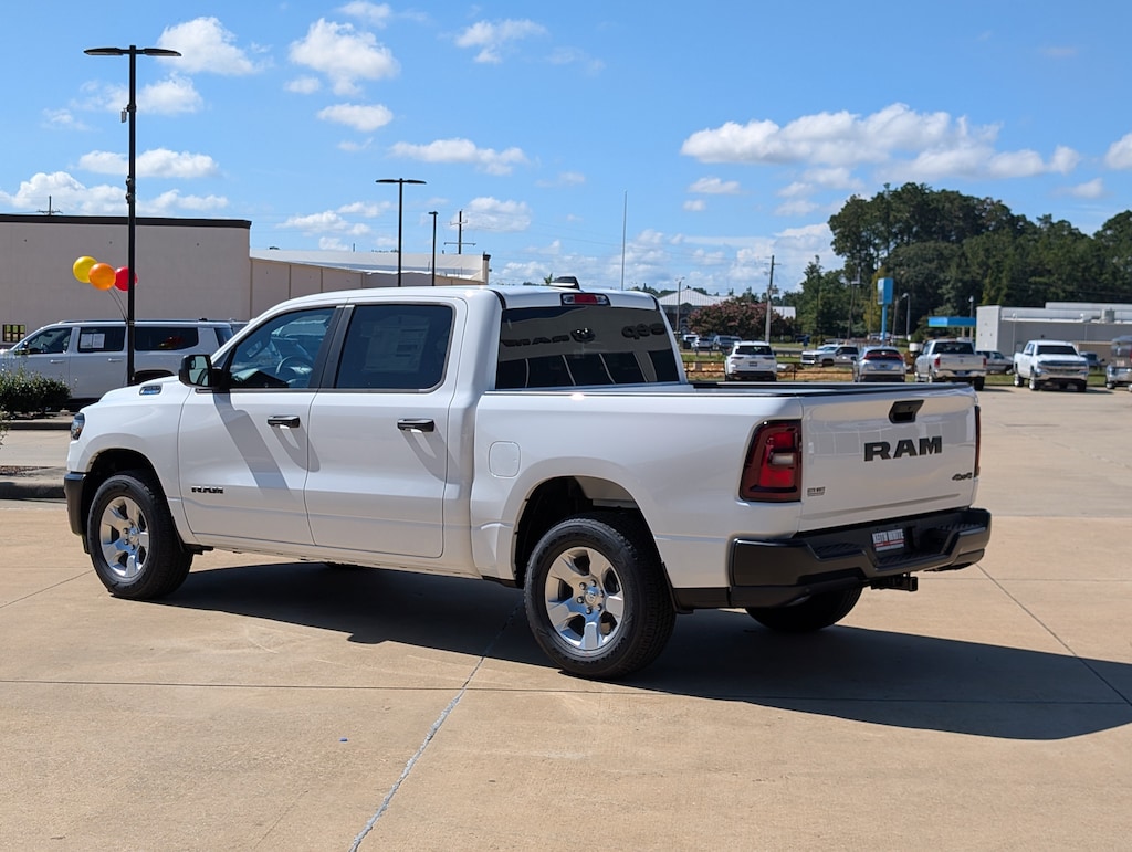 New 2027 Ram 1500 TRADESMAN CREW CAB 4X4 5'7 BOX Pickup